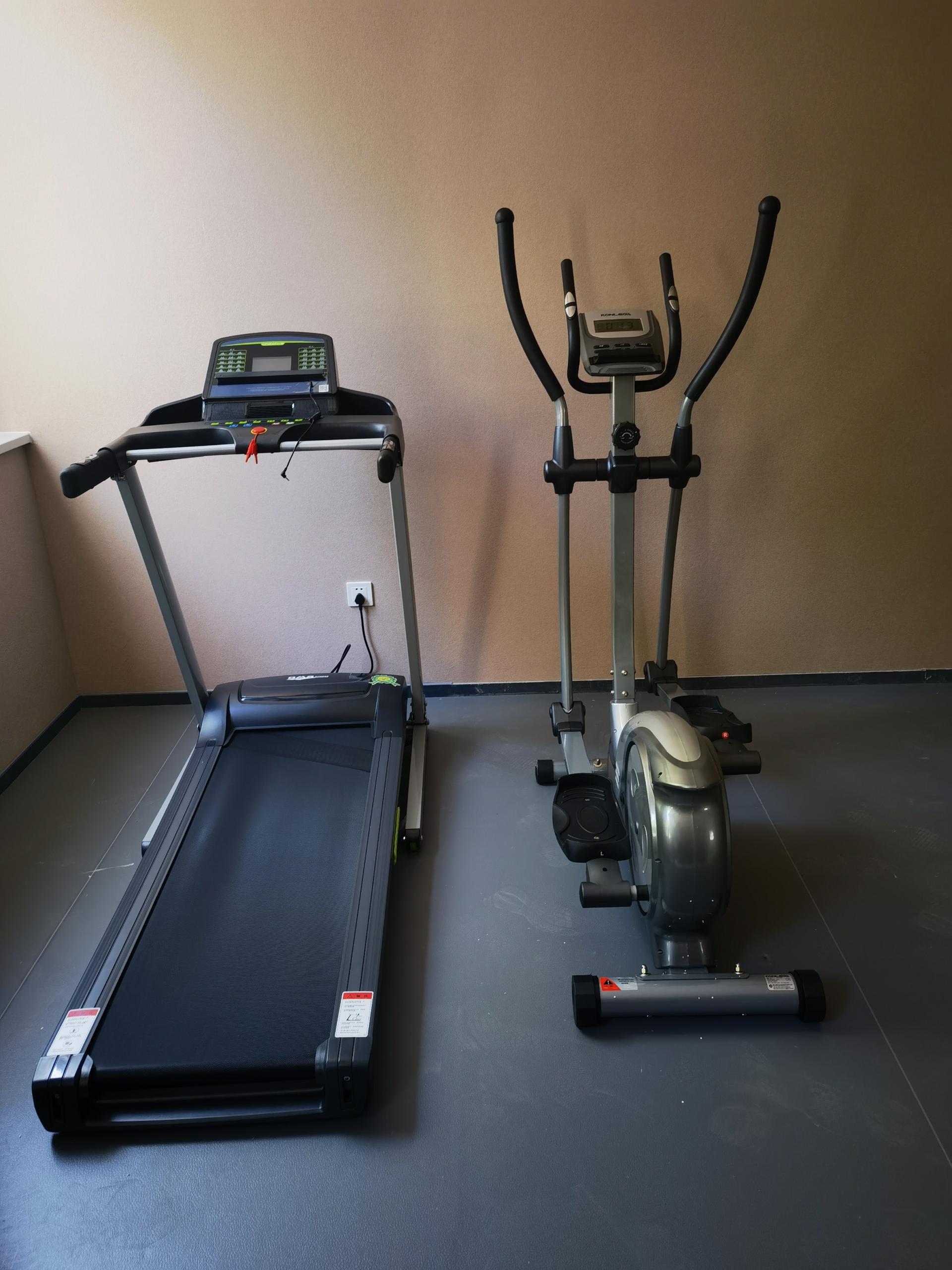 成人抖音视频和椭圆机